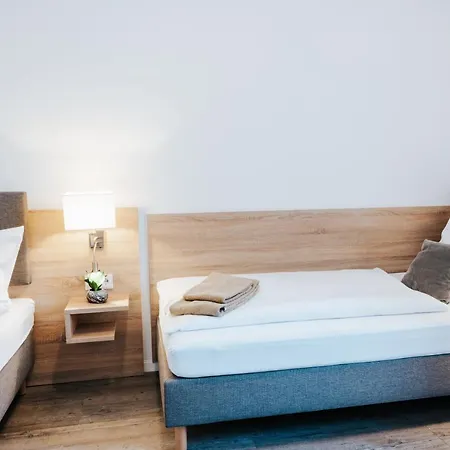 Bed & Breakfast Residenz Weingut Schloss Reinhartshausen *