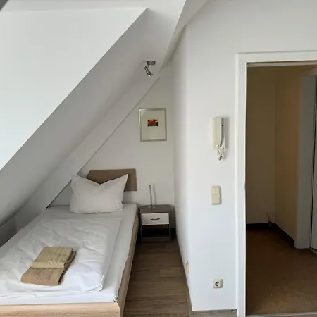 Nocleg ze śniadaniem Residenz Weingut Schloss Reinhartshausen *