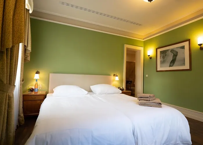 Residenz Weingut Schloss Reinhartshausen Eltville am Rhein