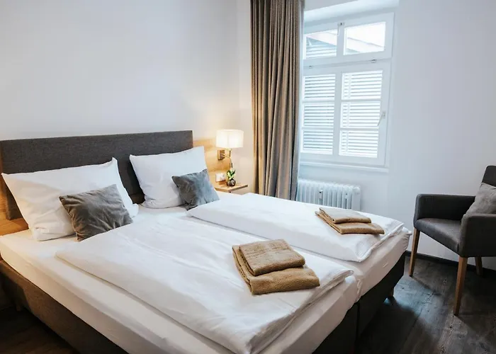 Bed & Breakfast Residenz Weingut Schloss Reinhartshausen