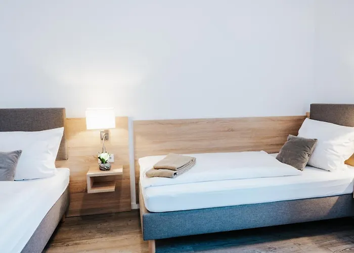 Bed & Breakfast Residenz Weingut Schloss Reinhartshausen *