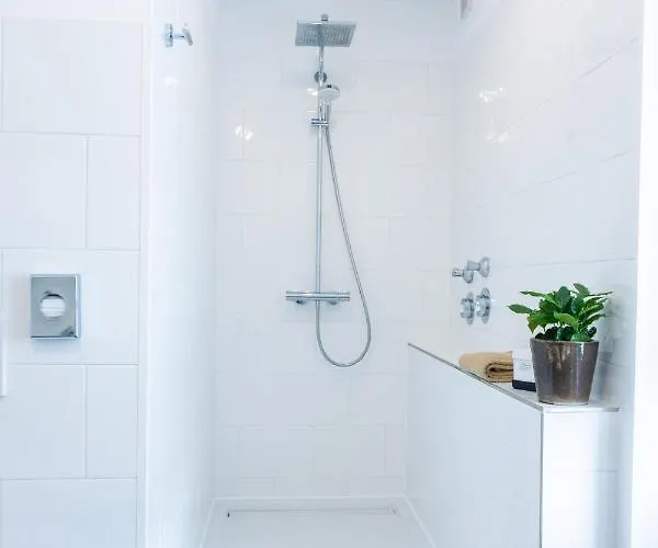 Residenz Weingut Schloss Reinhartshausen