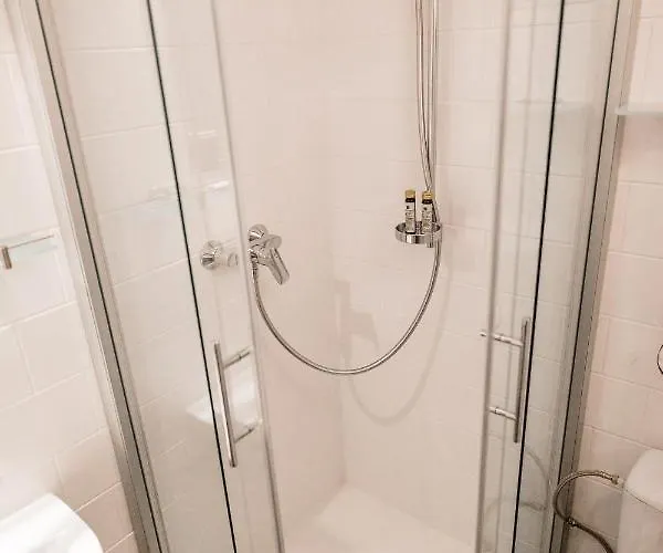 Bed & Breakfast Residenz Weingut Schloss Reinhartshausen