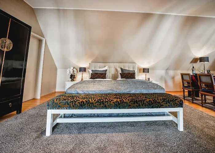 Bed & Breakfast Residenz Weingut Schloss Reinhartshausen Eltville am Rhein